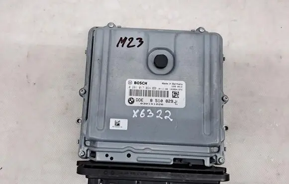 BMW 3 E92 E93 Engine control unit/module 8510829