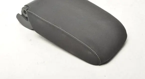 Volkswagen Golf VII Armrest 