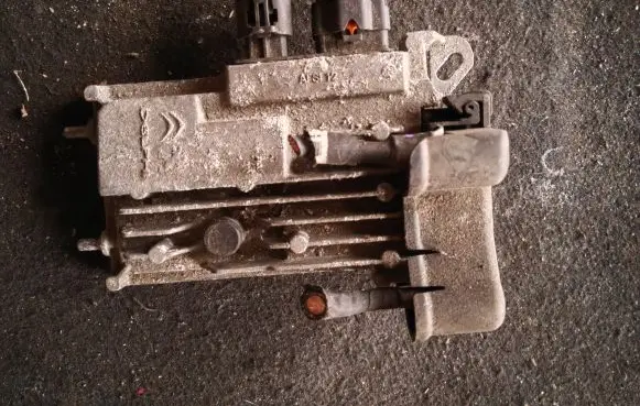 Peugeot 3008 I Start/Stop control module 9610915280