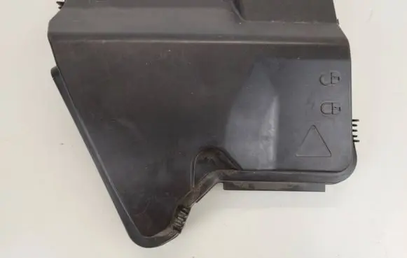 BMW X6 F16 Fuse box cover 7555121 10055918