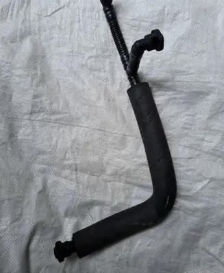 BMW 3 E90 E91 Breather/breather pipe/hose 7559528