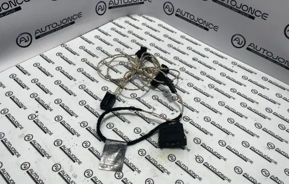 BMW 3 E90 E91 AUX in-socket connector 9172021 3D119111