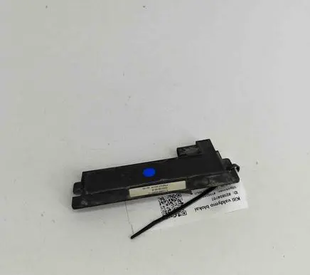 Tesla Model X Keyless system antenna 104312900B