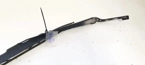 Renault Megane II Front wiper blade arm