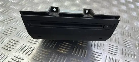 Mazda 3 II Navigation unit CD/DVD player BJE8669G0C CG101509092004662
