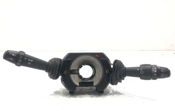 Wiper turn signal indicator stalk/switch