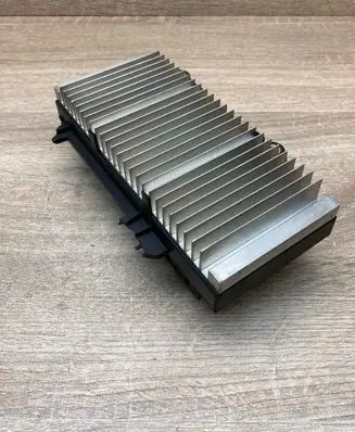 BMW 7 E65 E66 Power management control unit 6935431 8ES00827005