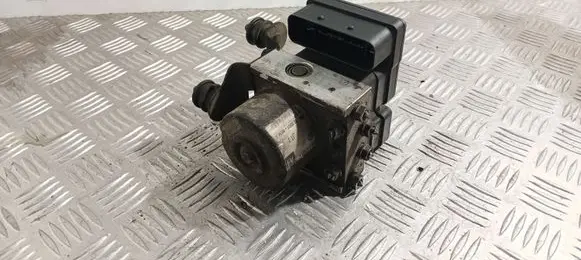 Volkswagen Golf V ABS Pump 1K0907379N
