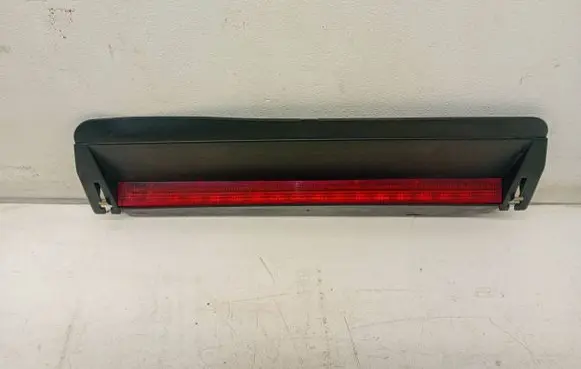 Volkswagen Jetta V Third/center stoplight 1K5945097B