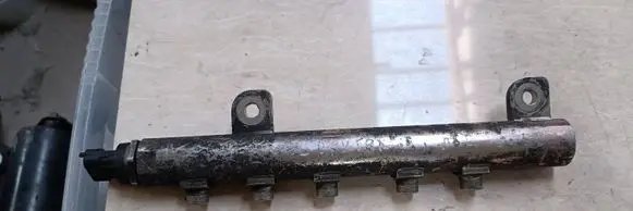 Opel Zafira B Fuel main line pipe 55209572 099048L4