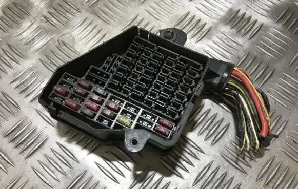 Audi A3 S3 8L Fuse box set 8d1941824