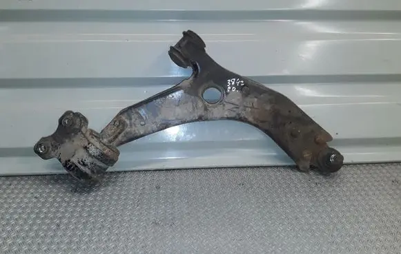 Ford Focus Front lower control arm/wishbone