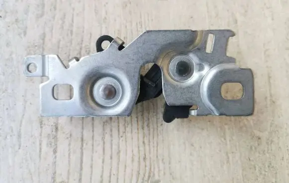 Citroen Berlingo Engine bonnet/hood lock/catch 9808870280 99859S1