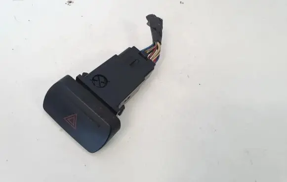 SsangYong Rexton Hazard light switch