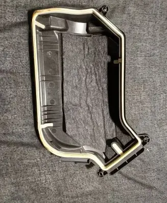 Porsche Macan (95B) Air filter box cover 95B907613