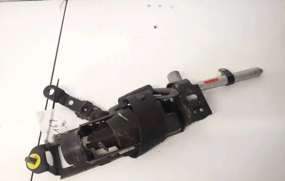 Volvo V50 Front seatbelt 8639692