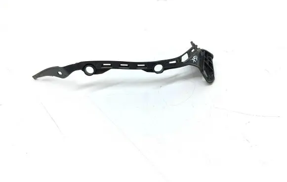 Mercedes-Benz B W245 Bumper support mounting bracket corner A1698851321