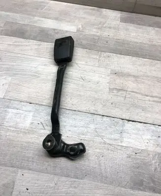 Audi A6 S6 C5 4B Front seatbelt buckle 4B0857755E 06111998