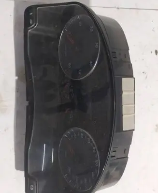 Volkswagen Golf Plus Speedometer (instrument cluster) 1K0920862K