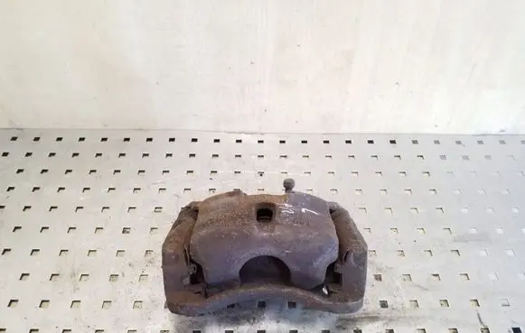 Nissan Qashqai Front brake caliper