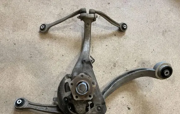 Porsche Macan (95B) Front wheel hub spindle knuckle 95B407253F 4G0407695 8K0407155C