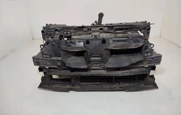 Renault Megane IV Front piece kit 