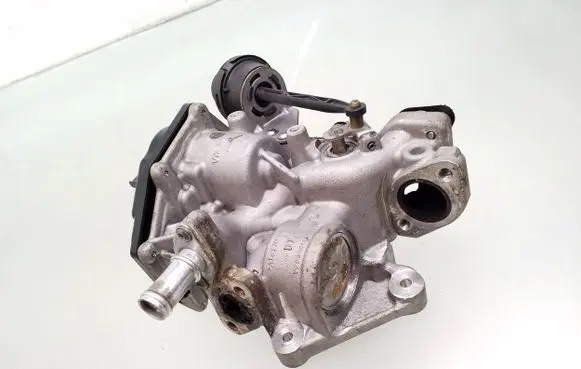 Audi Q5 SQ5 EGR valve 03L131512CD