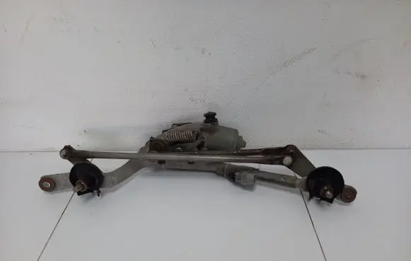 Toyota Auris 150 Front wiper linkage and motor 8511002190