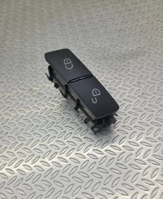 Mercedes-Benz E A207 Central locking switch button A2049058402