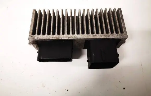 Renault Laguna III Glow plug pre-heat relay 8200558438A