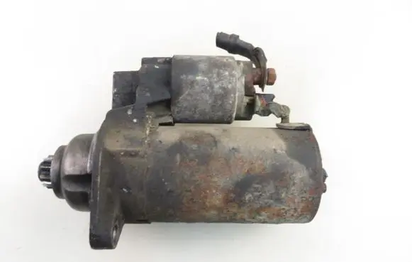 Volkswagen Golf IV Starter motor 
