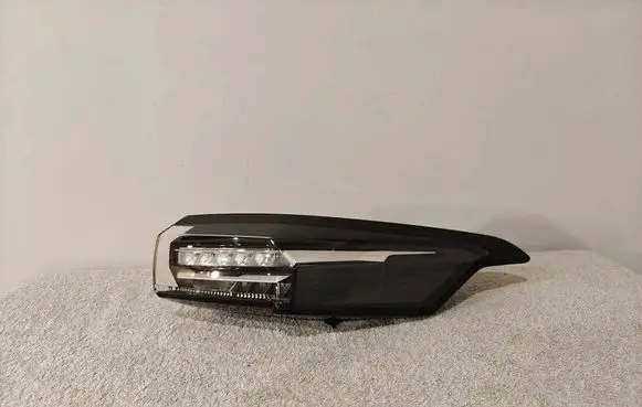 Peugeot 308 Rear/tail lights 9836299280 00277372