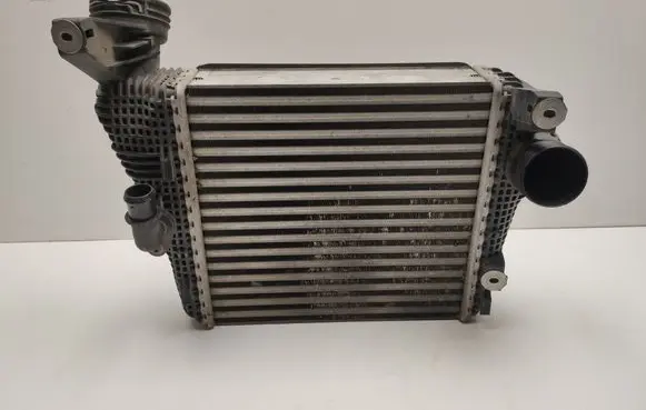 Porsche Macan (95B) Intercooler radiator 95B145803A