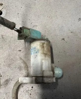 Windscreen/windshield washer pump