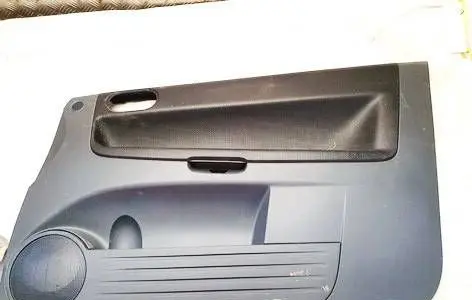 Mitsubishi Colt Front door card panel trim 304309