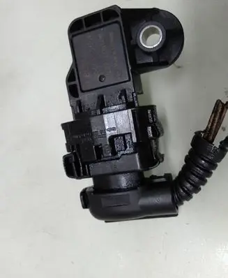 Opel Zafira B Air pressure sensor 0281006028