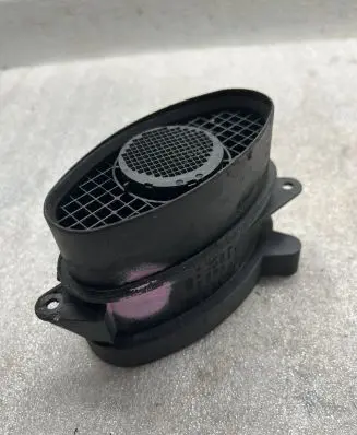 BMW 5 E60 E61 Mass air flow meter 0928400504