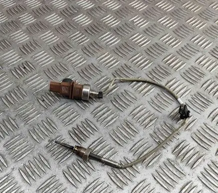 Audi A5 Oil temperature sensor 8W0919529P