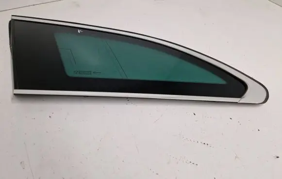 Peugeot 508 RXH Rear side window 43R005013 E000188 DOT39AS3M445