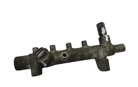 Opel Meriva A Fuel main line pipe