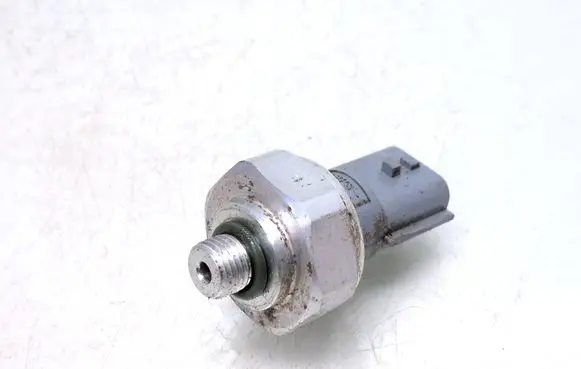 Renault Zoe Air conditioning (A/C) pressure sensor 921361722R