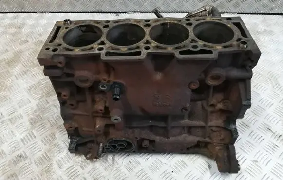 Peugeot 508 Engine block ah01