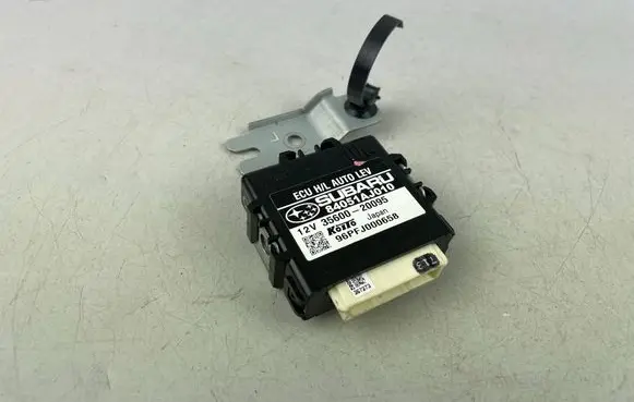 Subaru Legacy Light module LCM 84051AJ010