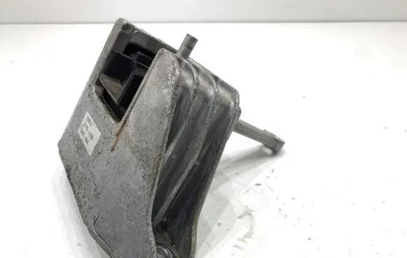 KIA Ceed Engine mount vacuum valve 21810J7200