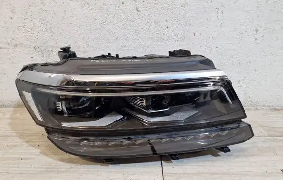 Volkswagen Tiguan Headlight/headlamp 5nn941082C