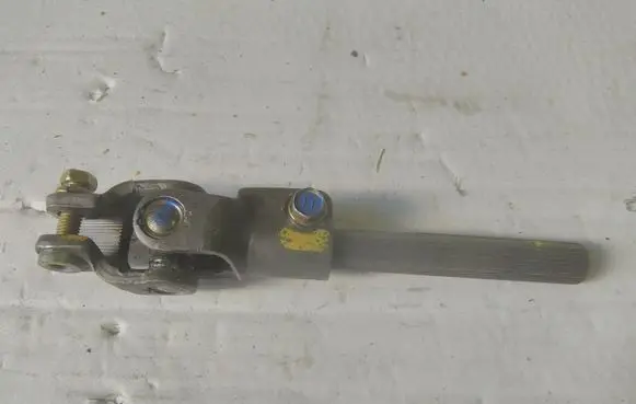 Toyota Avensis T250 Steering column universal joint