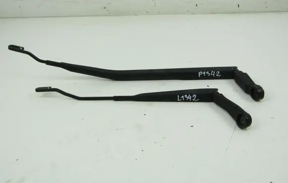 Nissan Primera Front wiper blade arm 