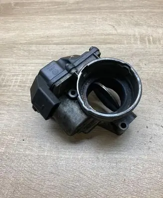 Volkswagen PASSAT B6 Throttle valve 03G128063A