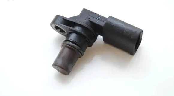 Volkswagen PASSAT CC Crankshaft position sensor 06E905163