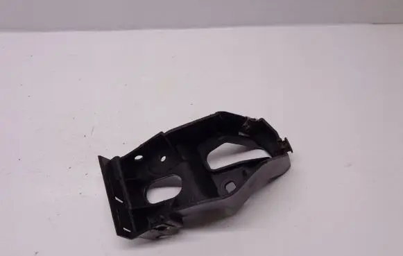 Audi A4 S4 B6 8E 8H Fender mounting bracket 8E0853922B